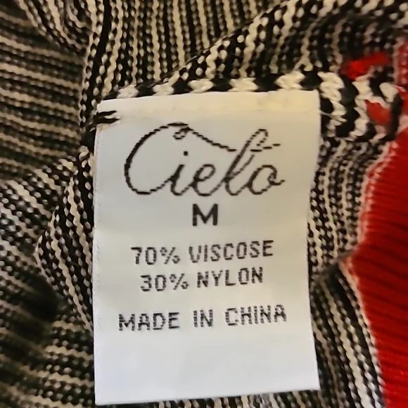 Cute color blocked and striped cardigan - Picture 3 of 3